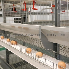 Q235 เหล็กอุปกรณ์ฟาร์มสัตว์ปีกอัตโนมัติกรงไก่ไข่สำหรับไก่ไข่
