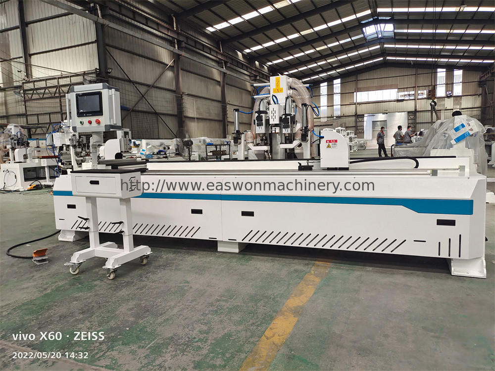 เครื่องกํากับประตู CNC ที่สามารถปรับแต่งได้ ด้วยแกน Z 20 รางนําเบด Lathe และ 750W * 2 / 400W * 1 มอเตอร์เซอร์โว